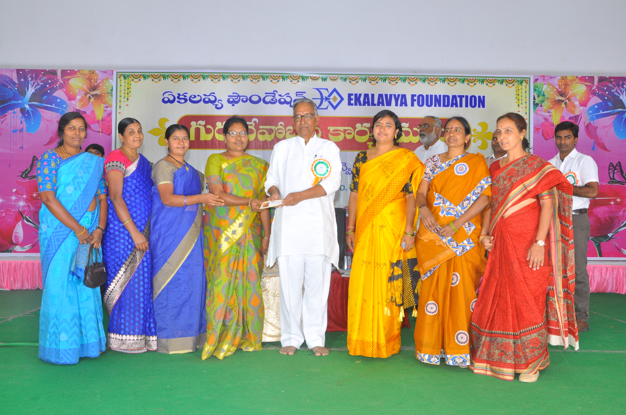 Srinidhi Mahila society Donating to EF